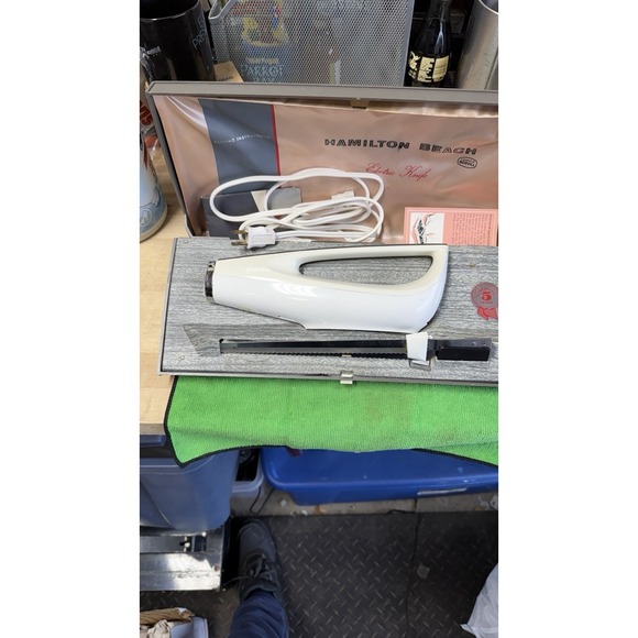 Vintage Hamilton Beach Electric Knife w/ Case Tested Working - Picture 2 of 14